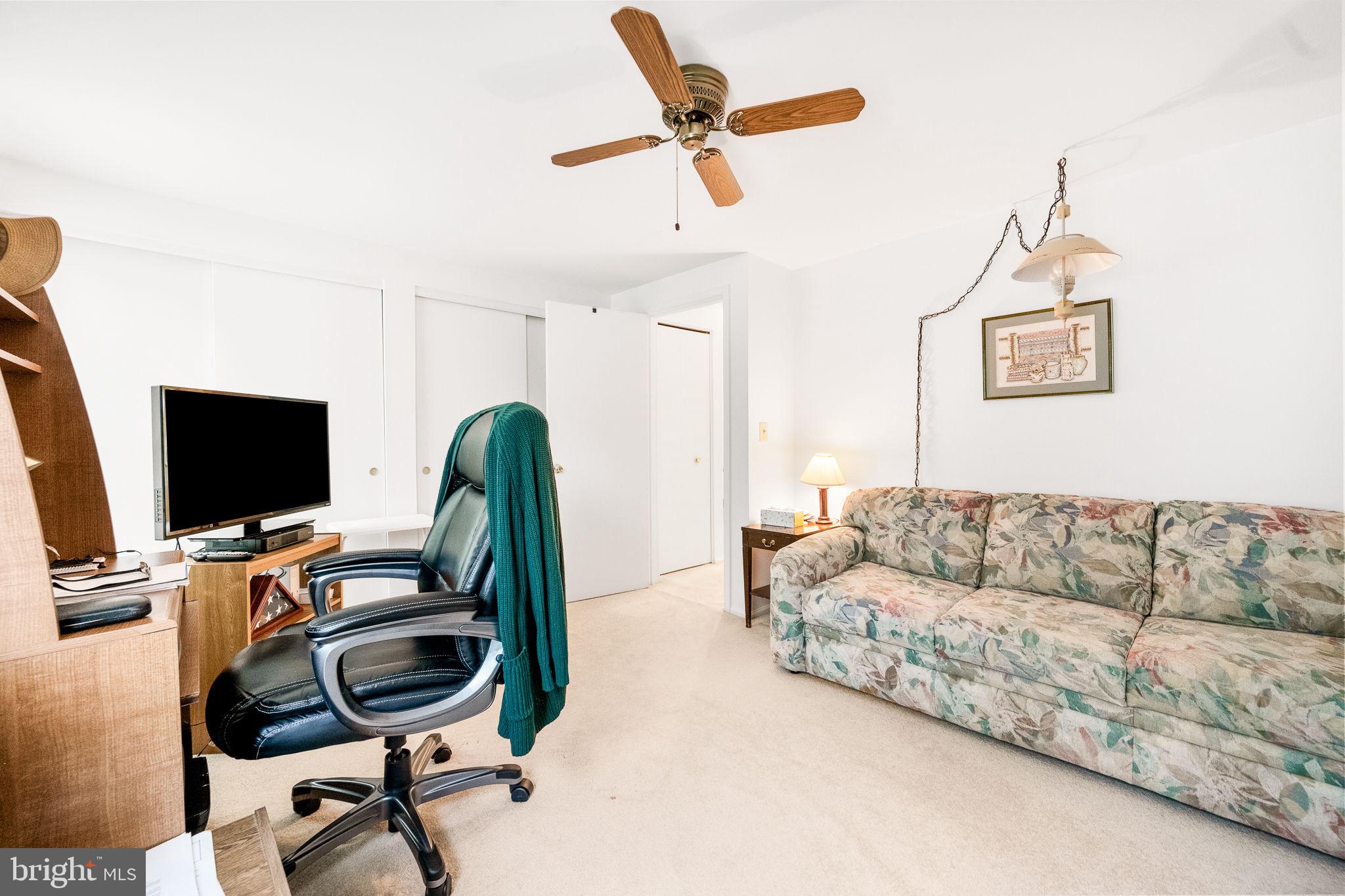 49 Huntley Ct