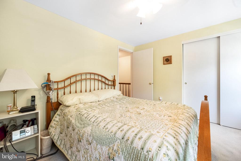 49 Huntley Ct