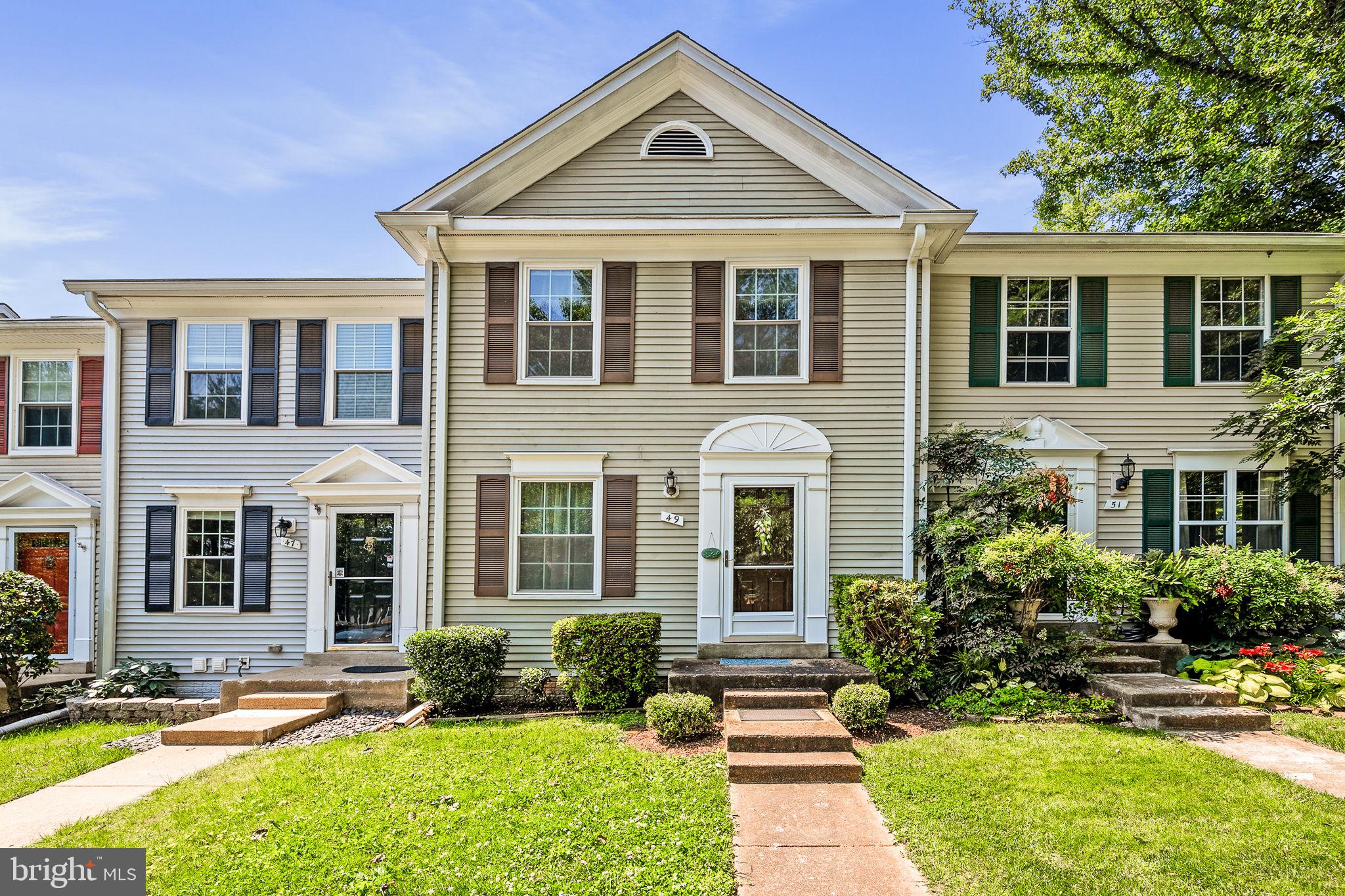49 Huntley Ct