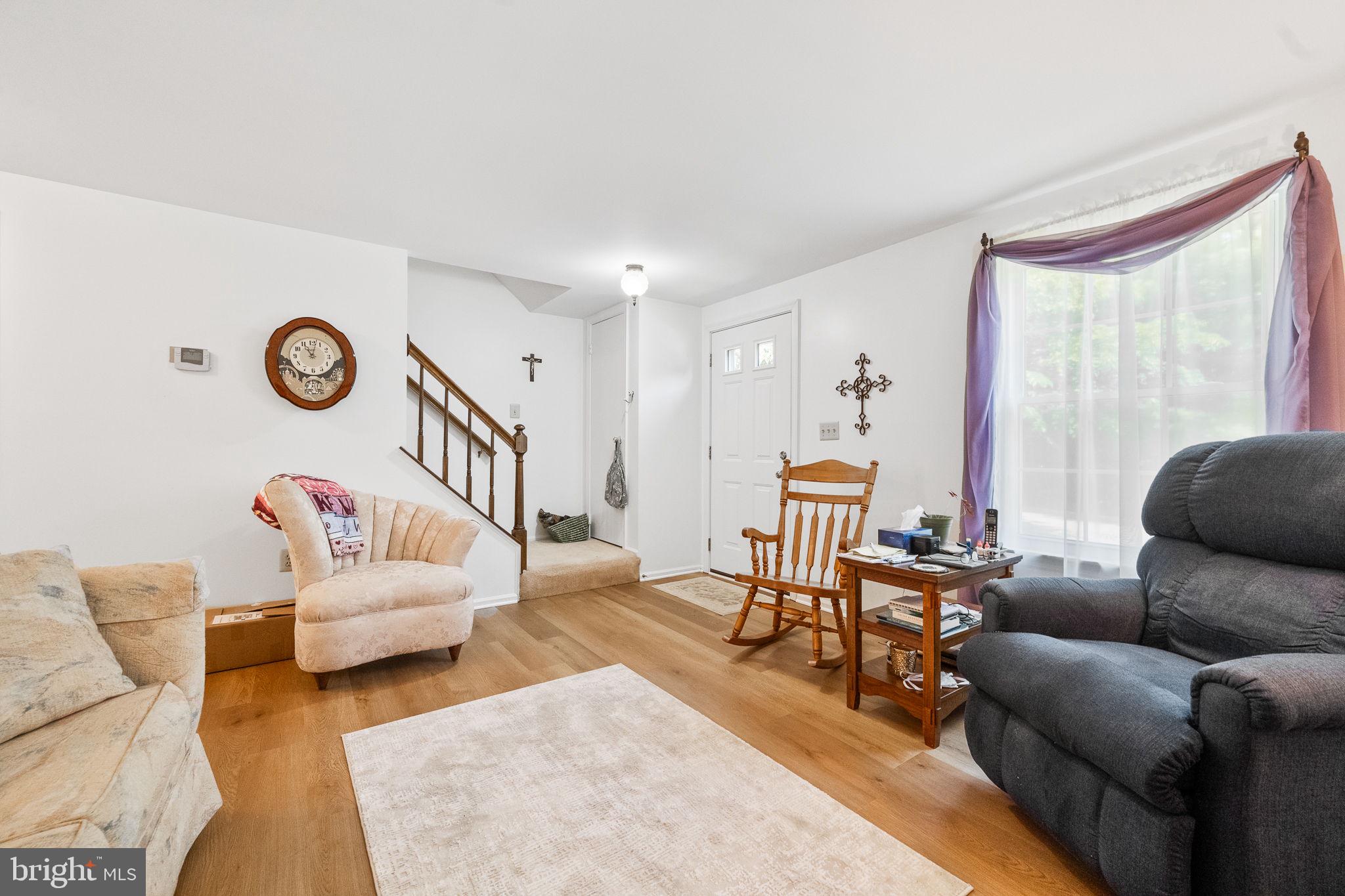 49 Huntley Ct