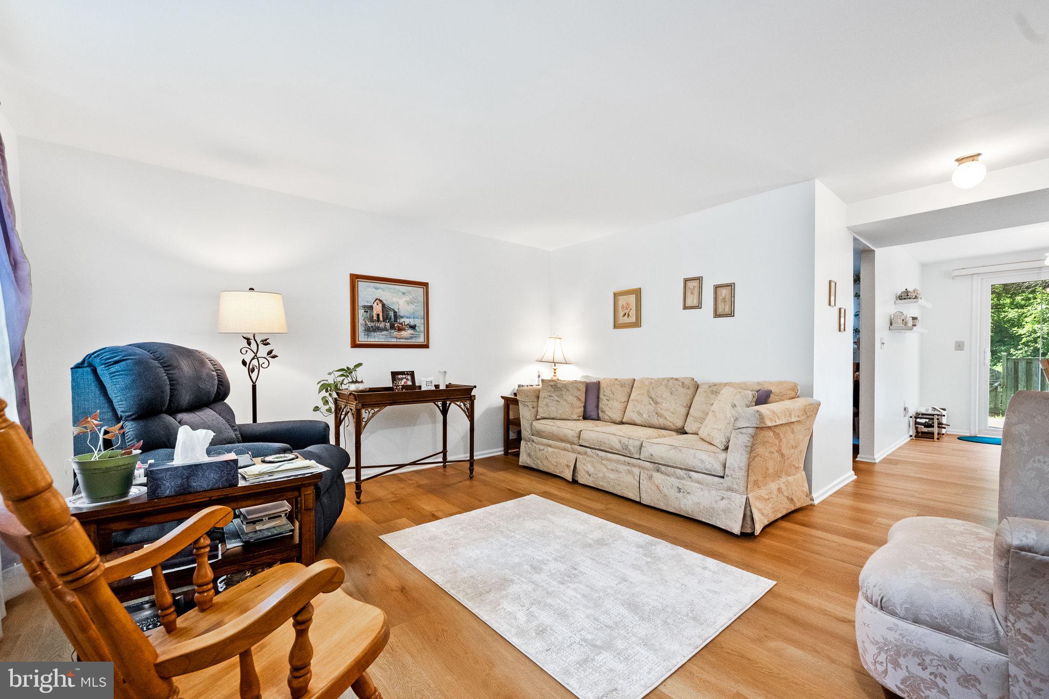 49 Huntley Ct
