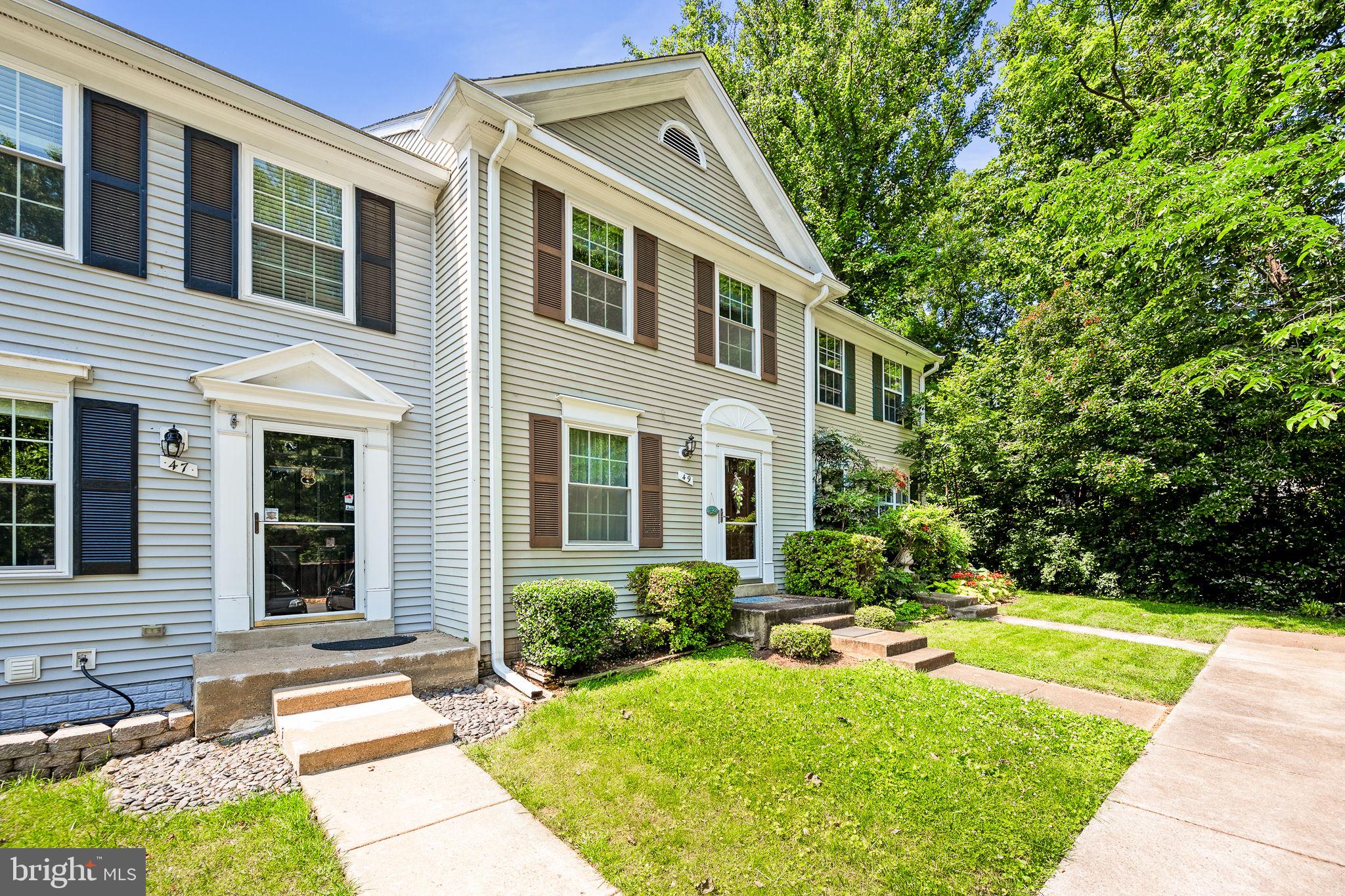 49 Huntley Ct