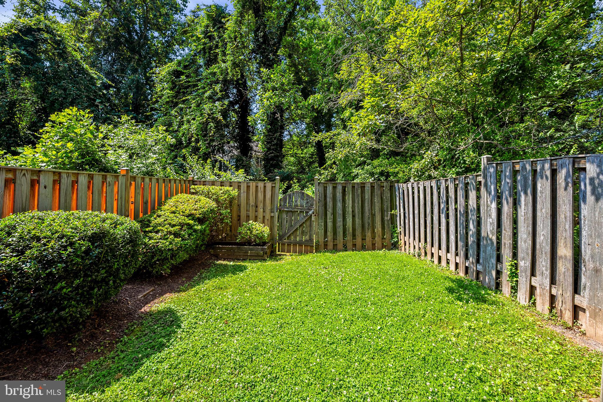49 Huntley Ct