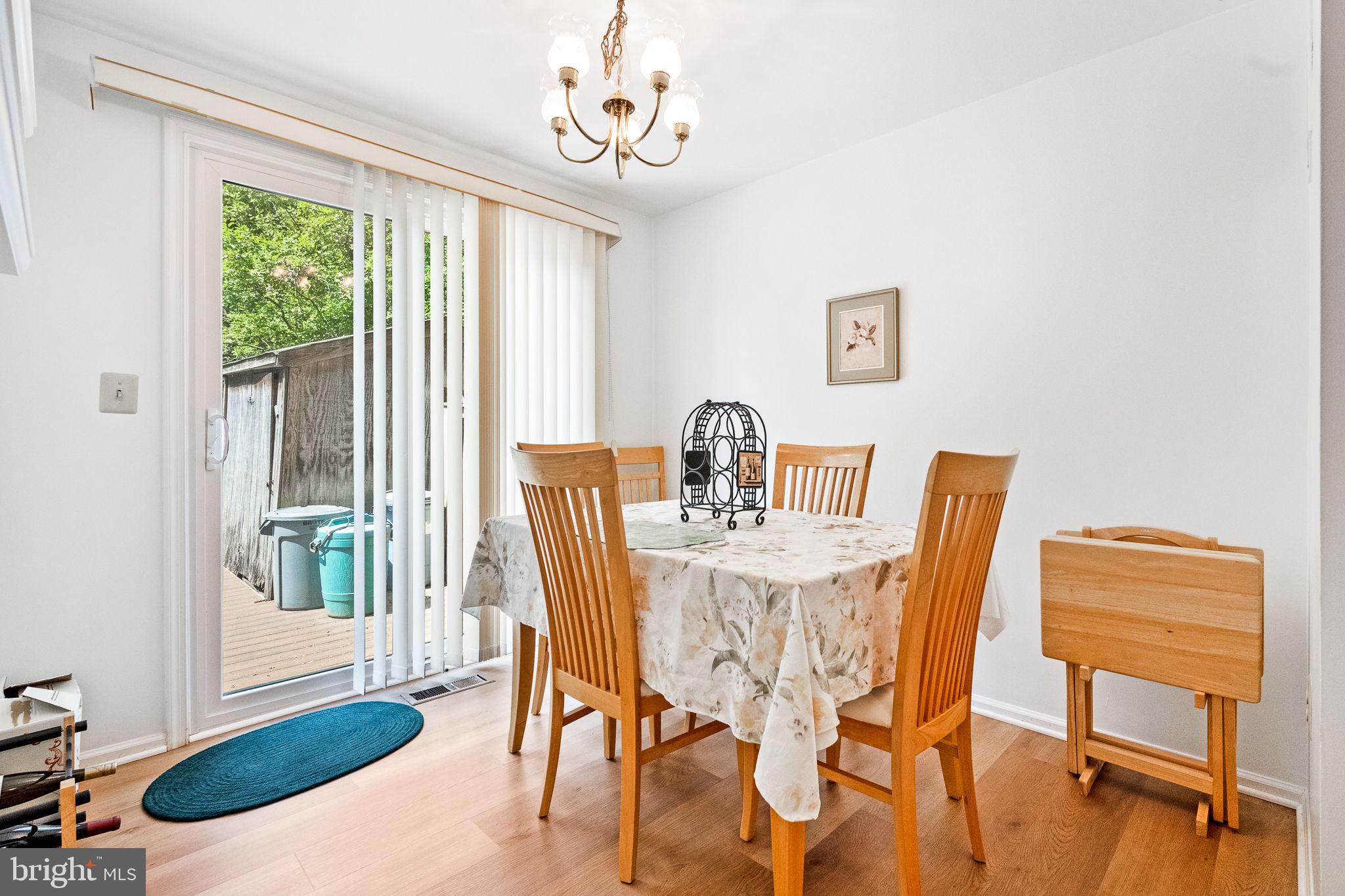 49 Huntley Ct