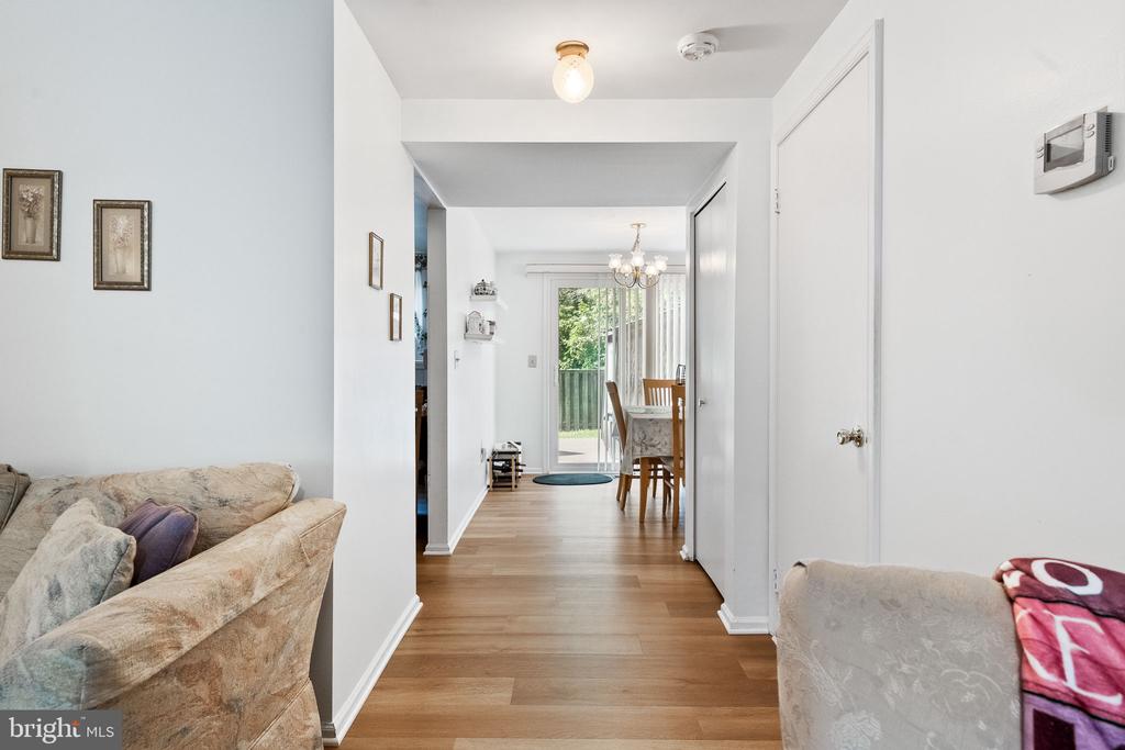 49 Huntley Ct