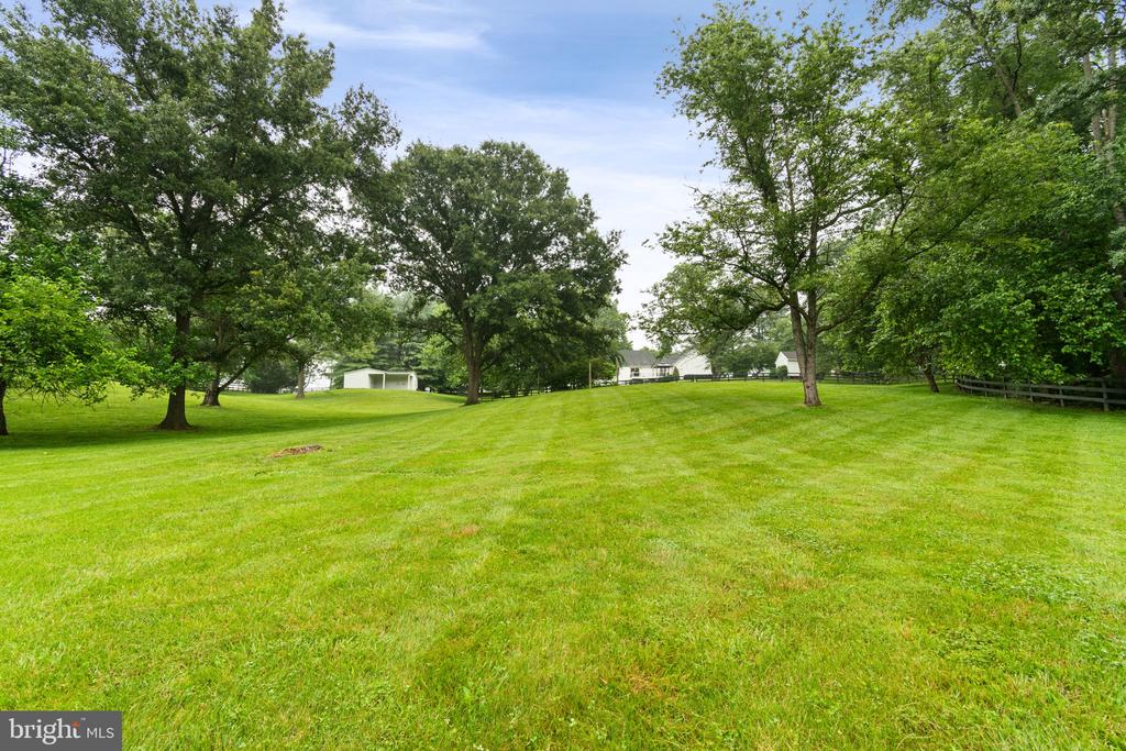 36983 Philomont Rd