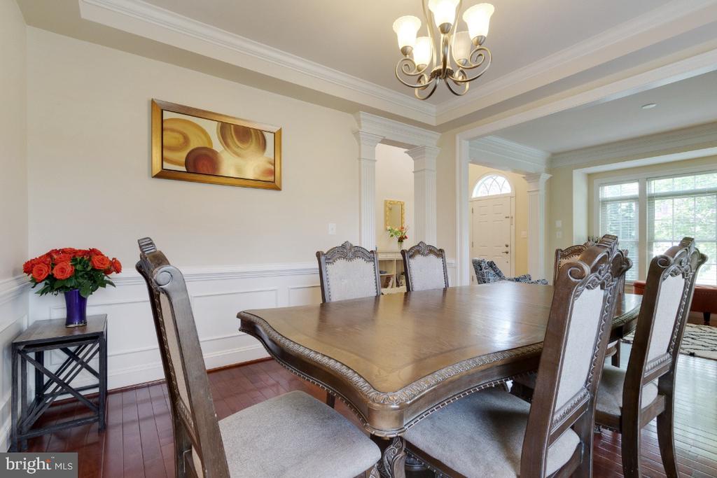 26030 BLACKBERRY KNOLL COURT