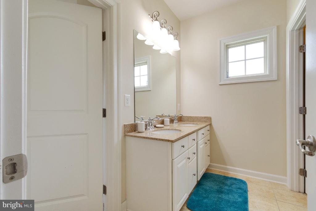 26030 BLACKBERRY KNOLL COURT