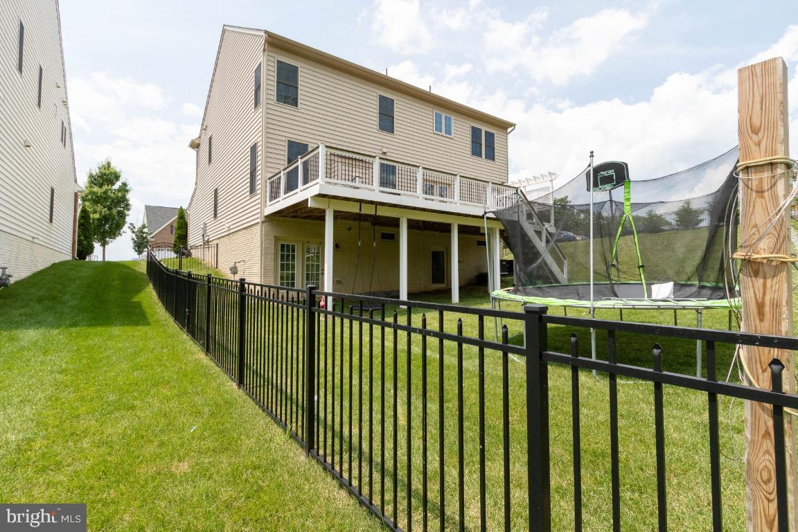 26030 BLACKBERRY KNOLL COURT