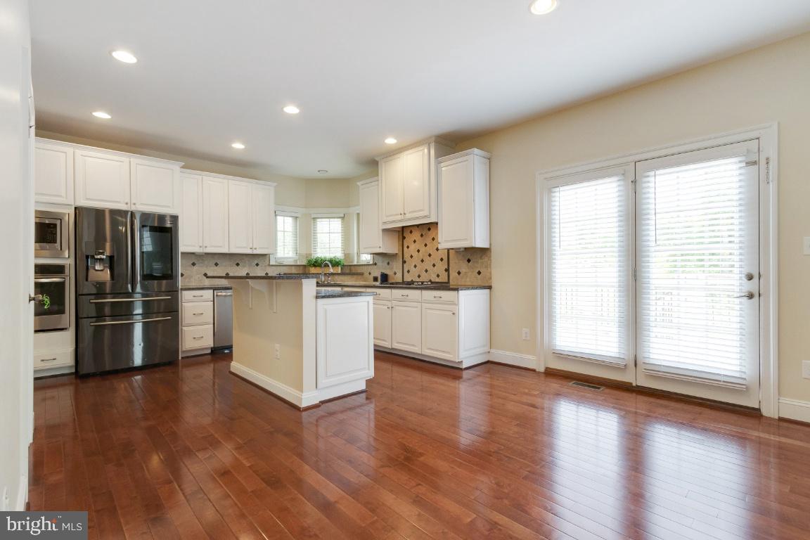 26030 BLACKBERRY KNOLL COURT