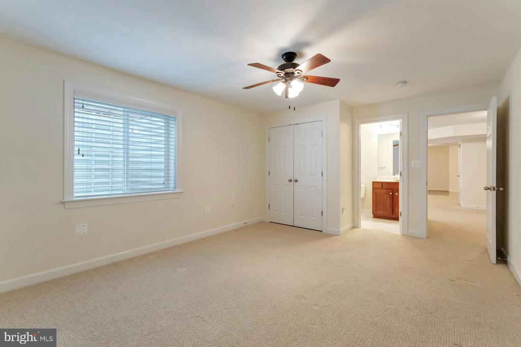 41706 Deer Grass Ter