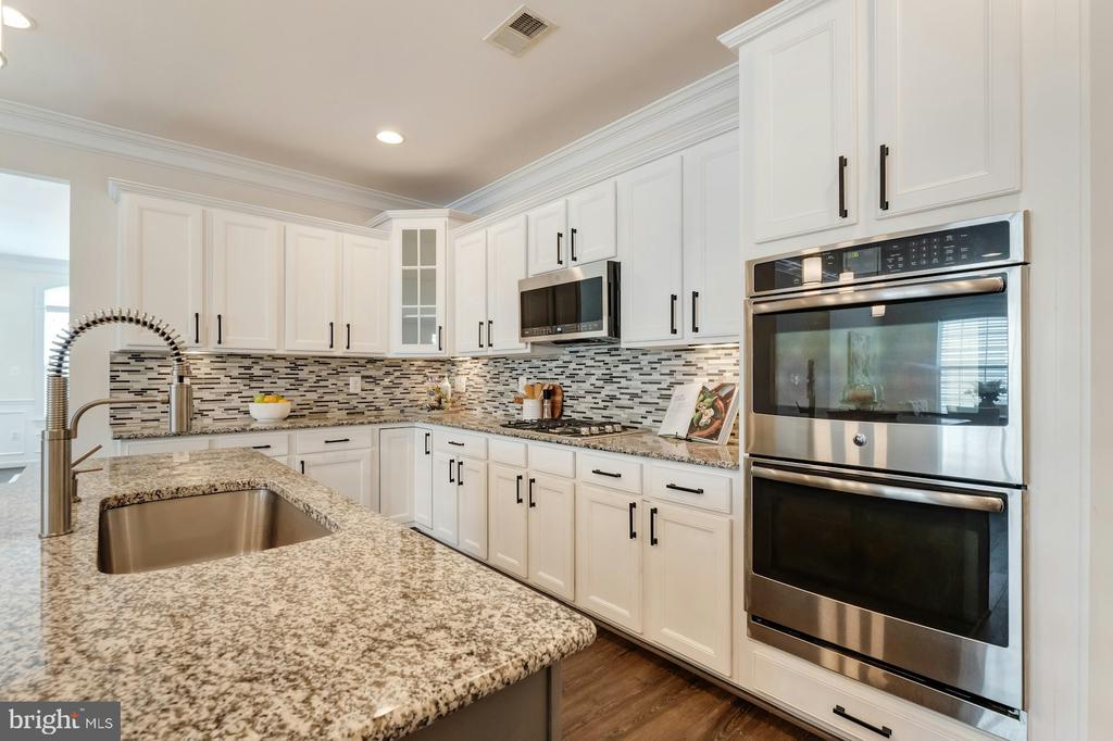 41706 Deer Grass Ter