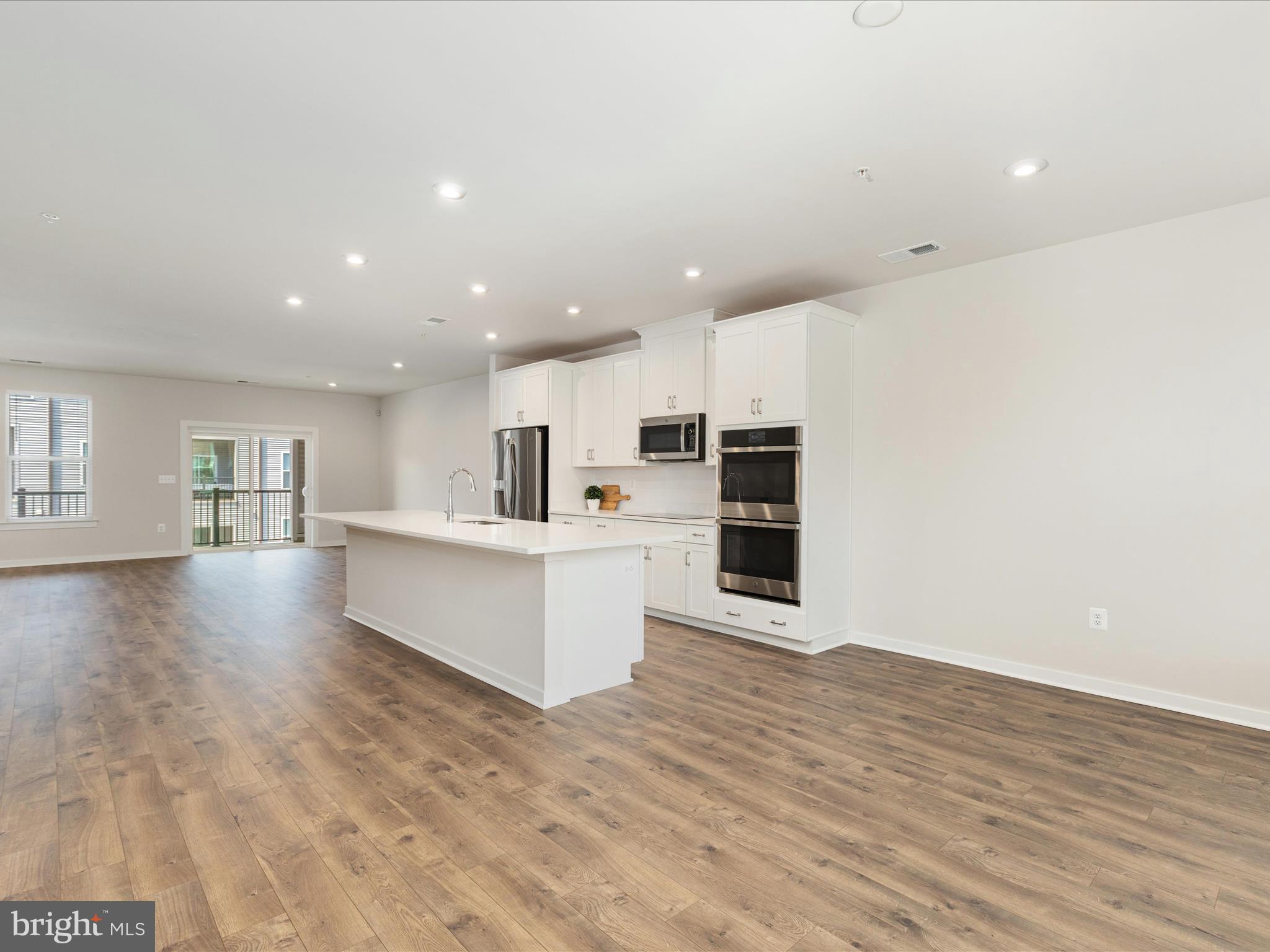 44485 WOLFHOUND SQ