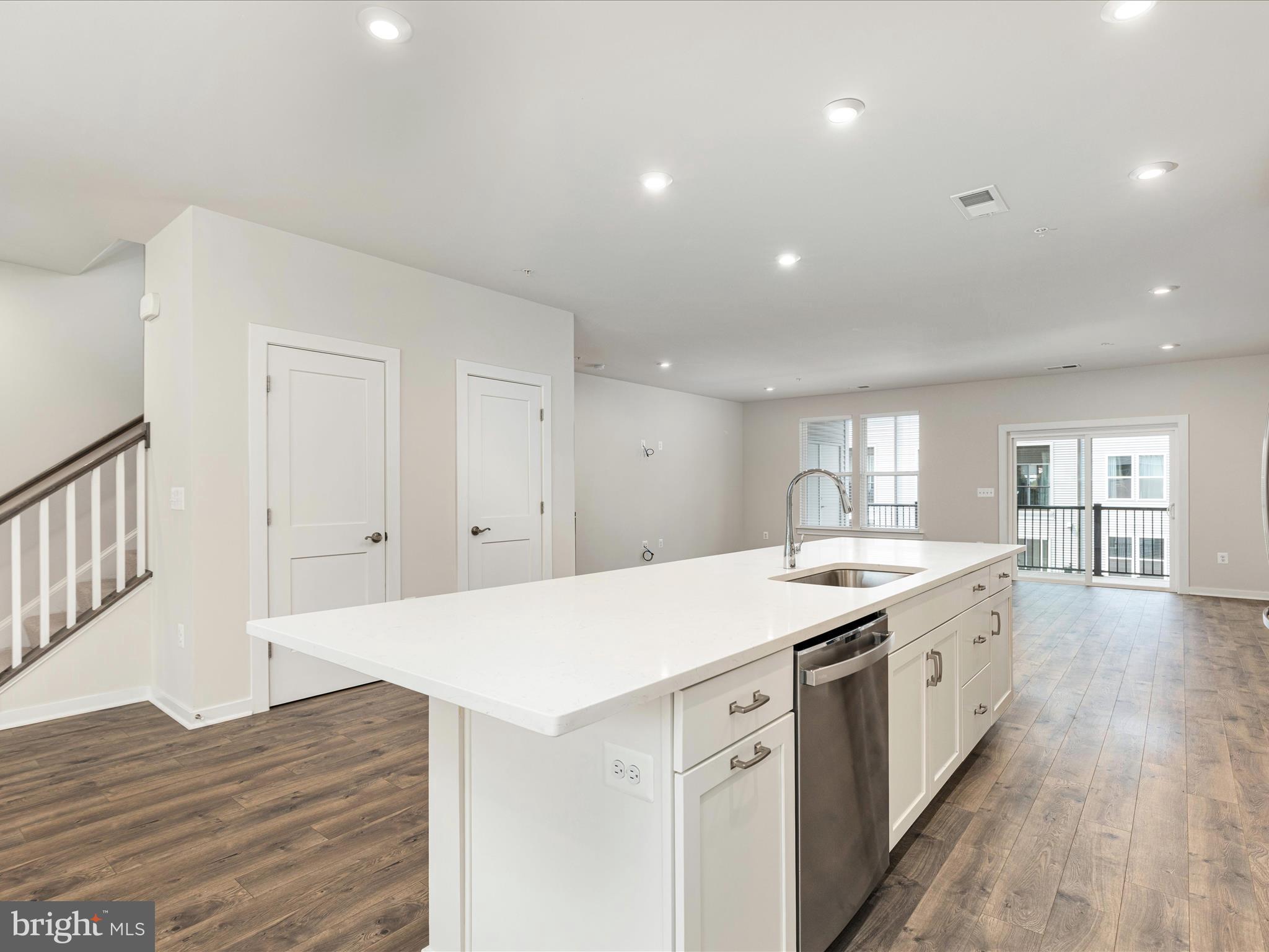 44485 WOLFHOUND SQ
