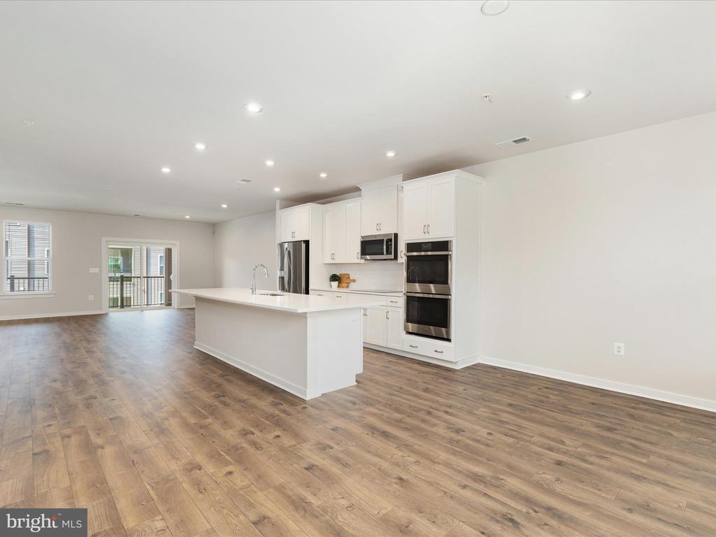 44485 WOLFHOUND SQ