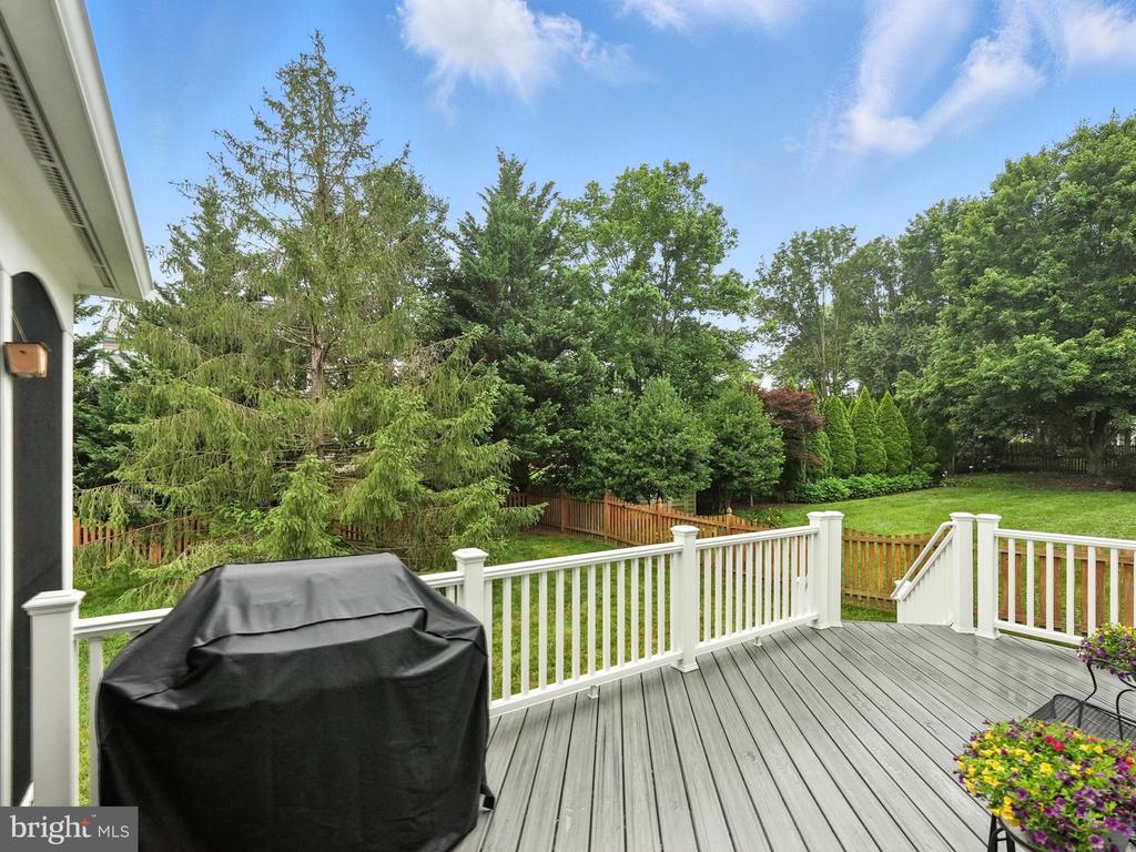 638 Meade Dr SW