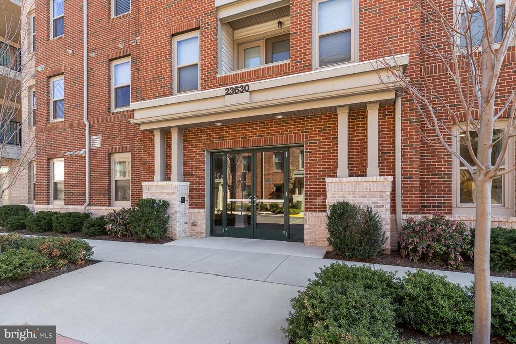 23630 Havelock Walk Ter #205