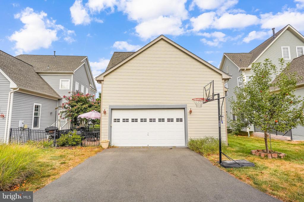 24990 MINERAL SPRINGS CIR