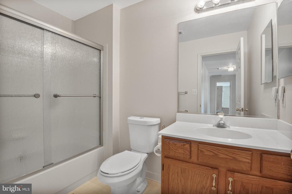 20874 Yellowbloom Ct