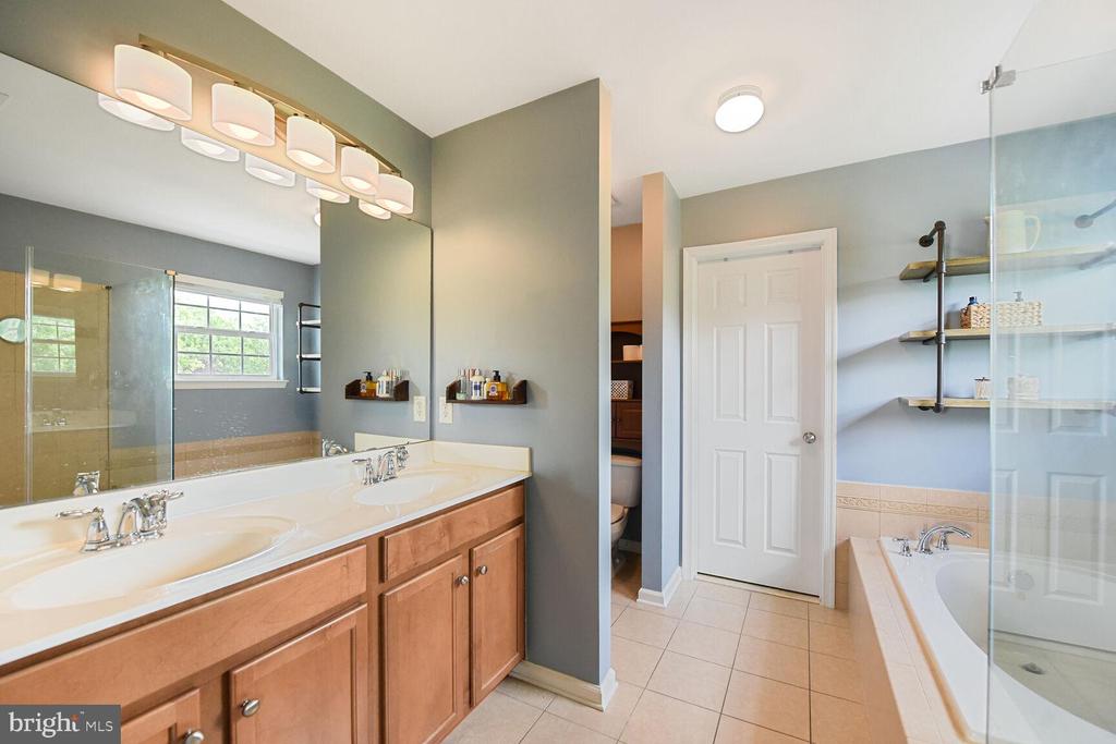 42240 Palm Cove Ct