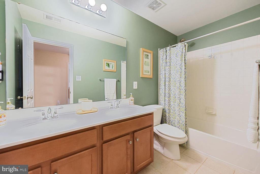 42240 Palm Cove Ct