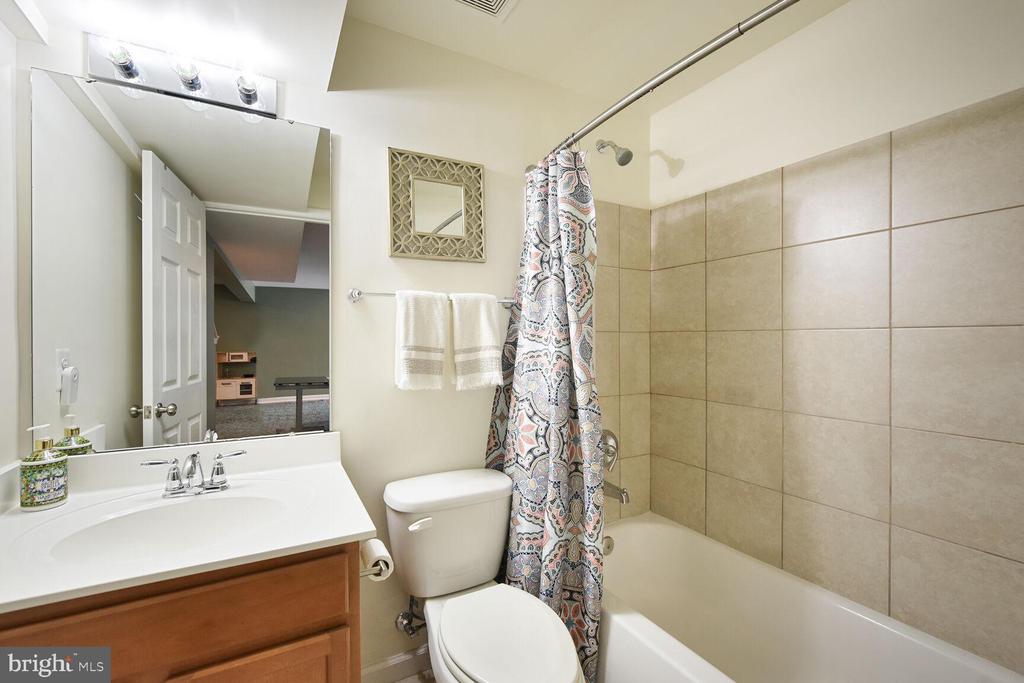 42240 Palm Cove Ct