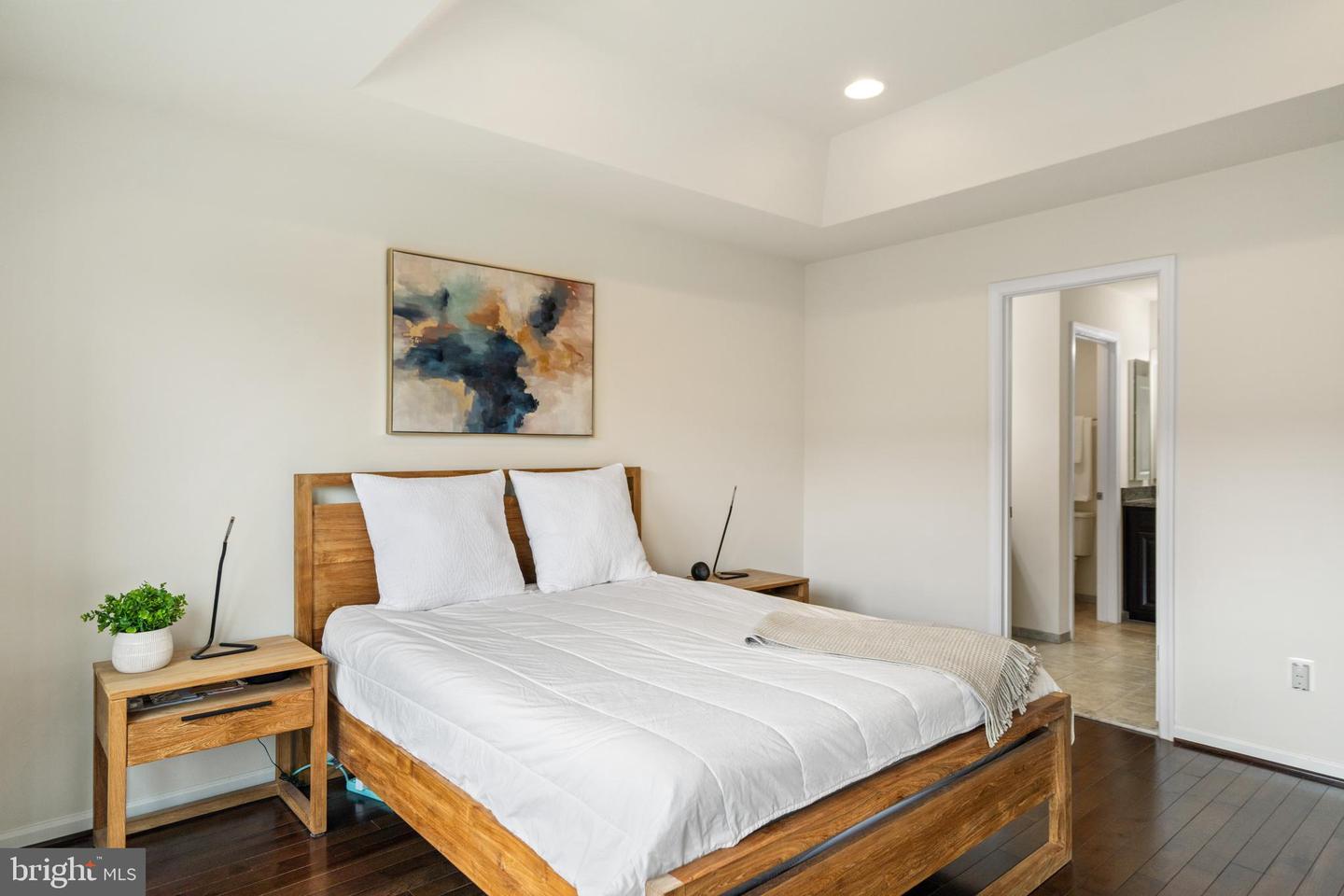 23393 Epperson Sq