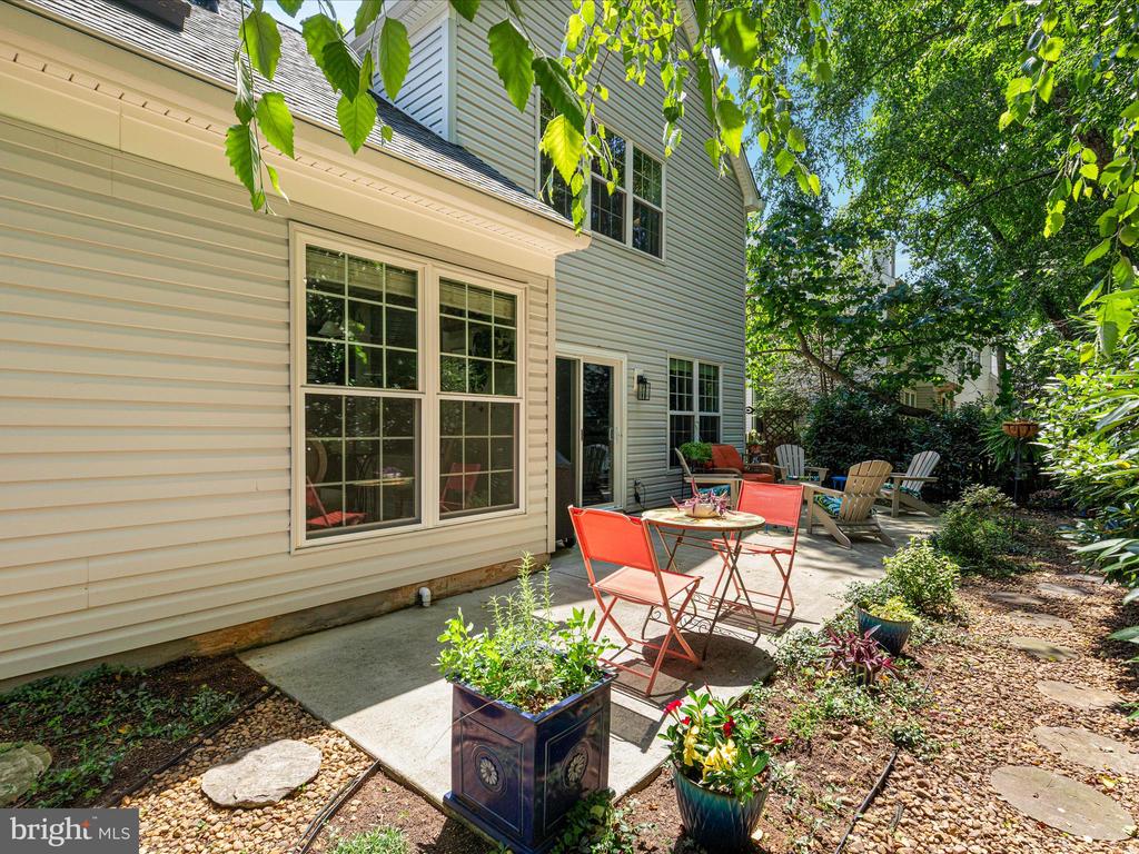406 Deerpath Ave SW