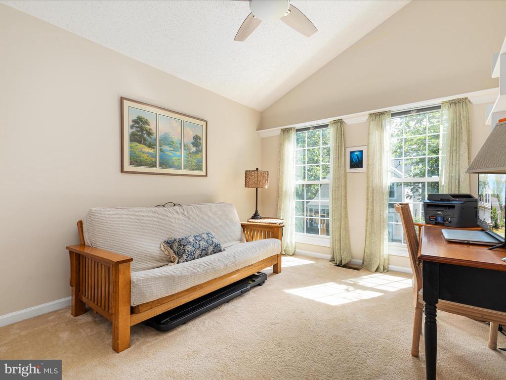 406 Deerpath Ave SW