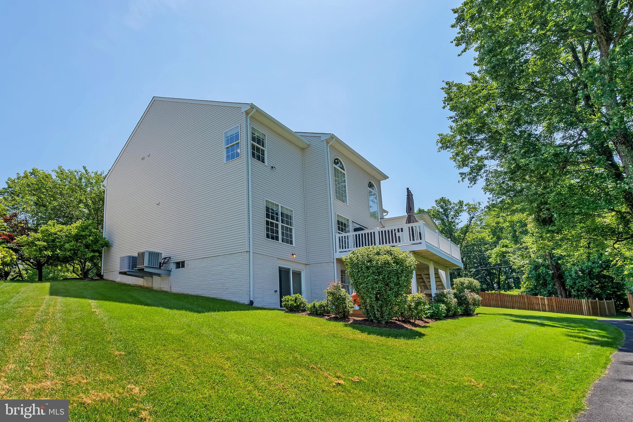 317 N Old Dominion Ln