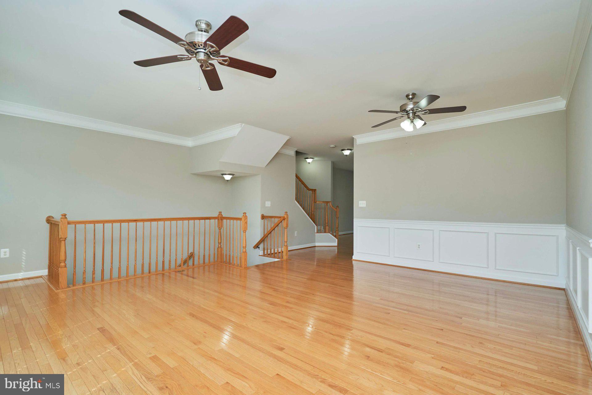 1598 KINNAIRD TER NE