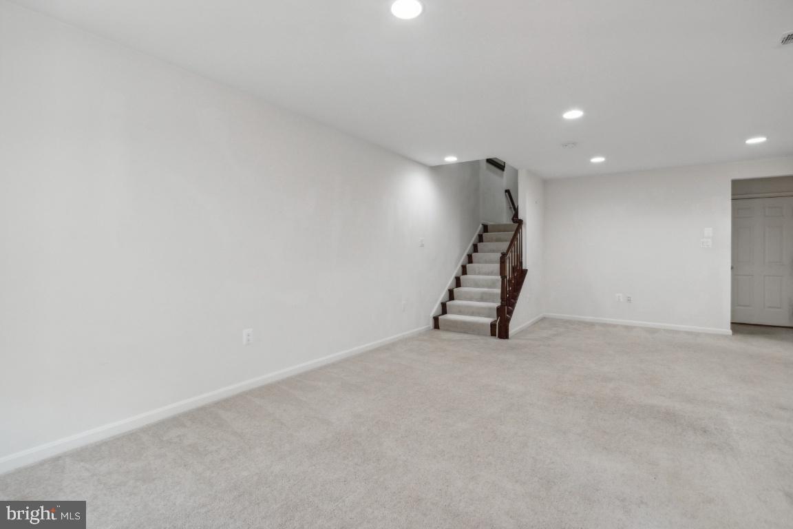 42219 DEAN CHAPEL SQUARE