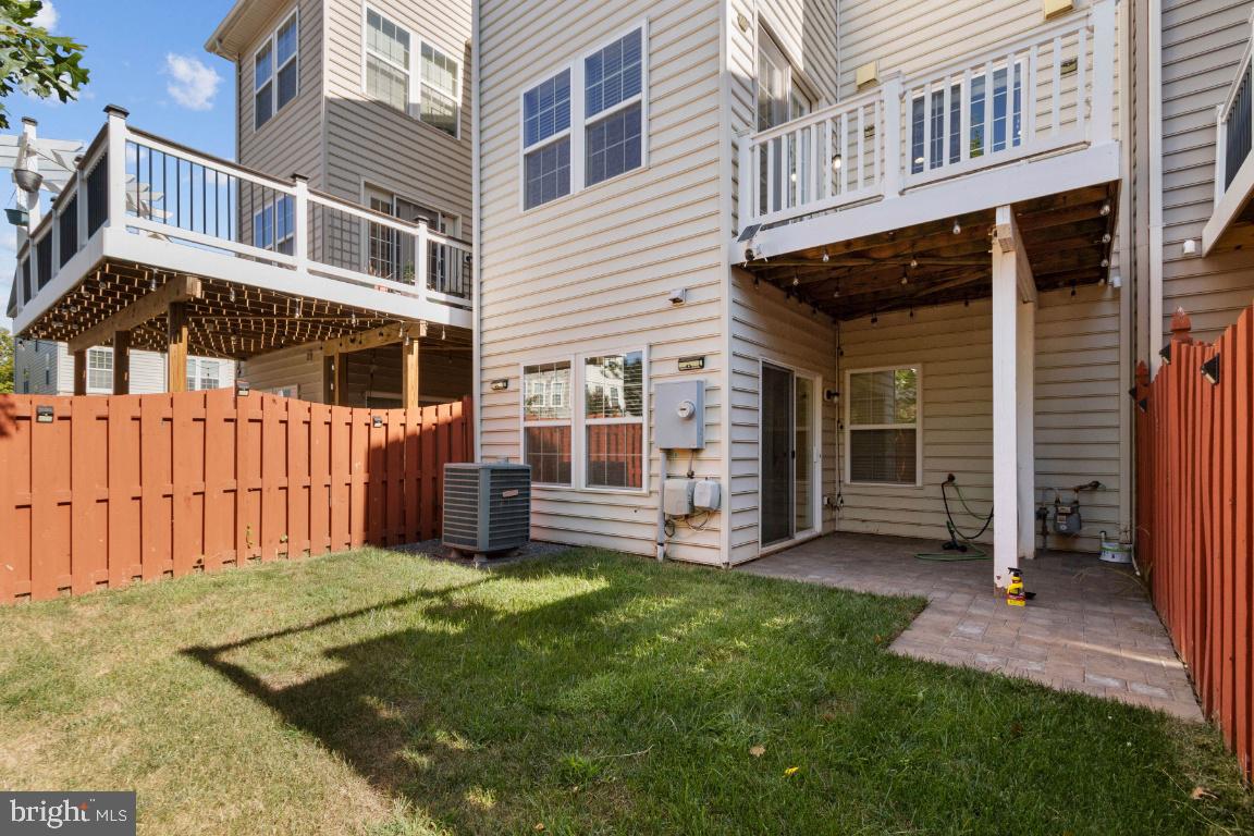 42219 DEAN CHAPEL SQUARE