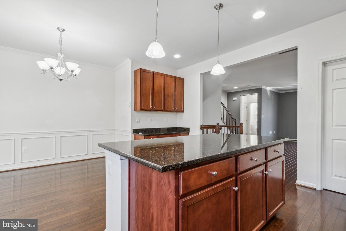 42219 DEAN CHAPEL SQUARE