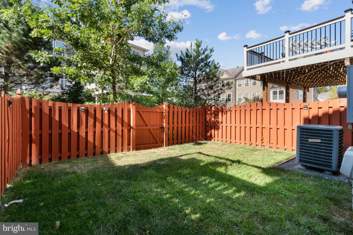 42219 DEAN CHAPEL SQUARE