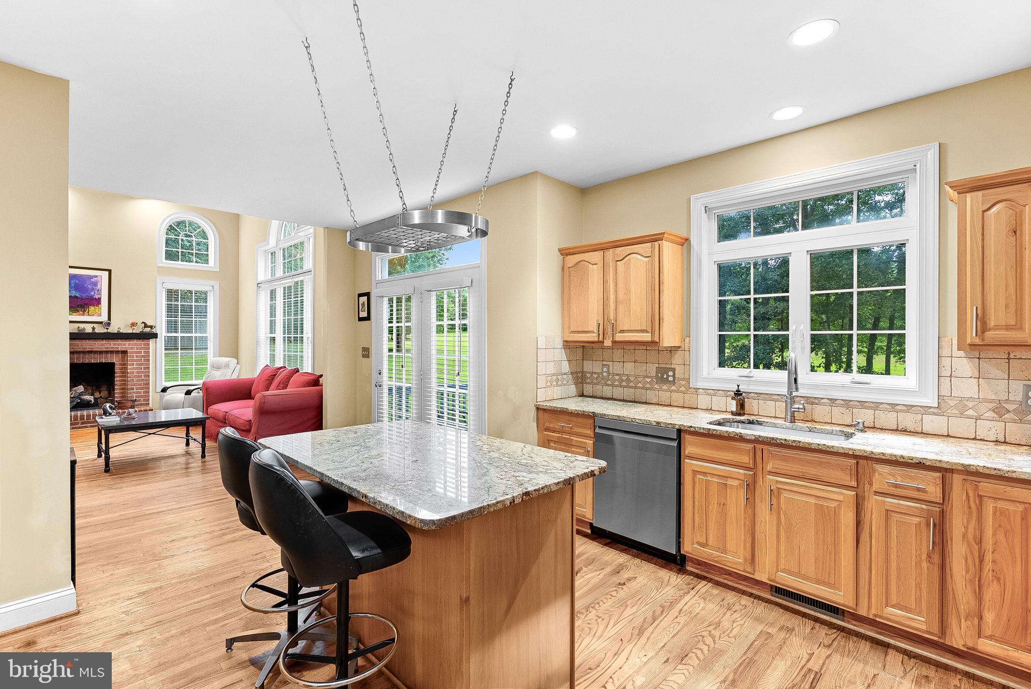 19033-19033 Otley Rd