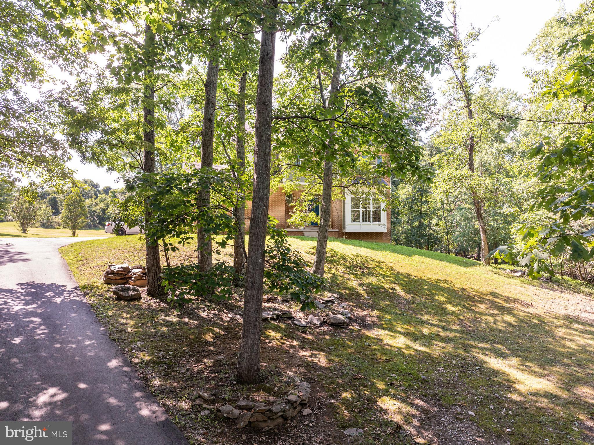 19033-19033 Otley Rd