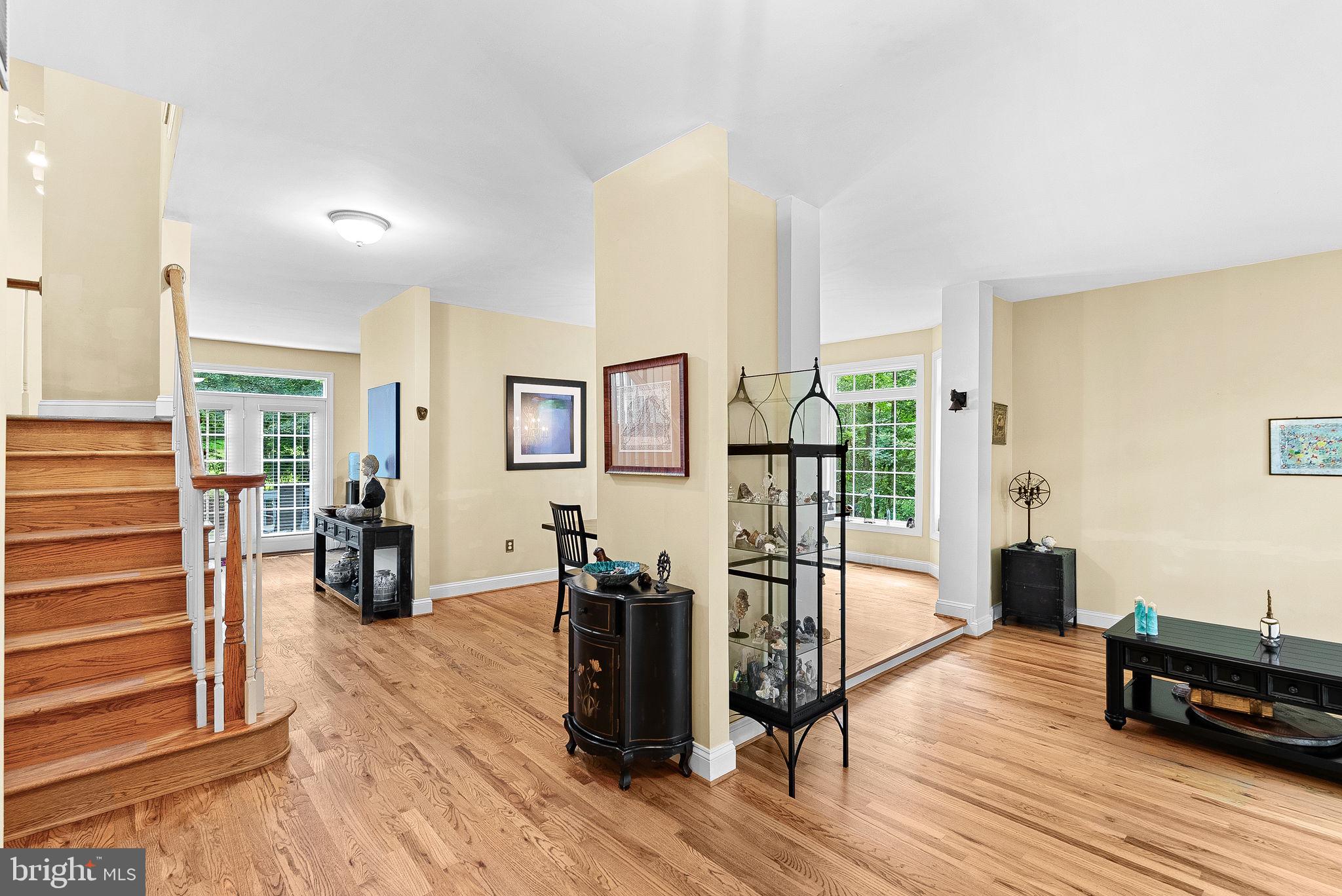 19033-19033 Otley Rd