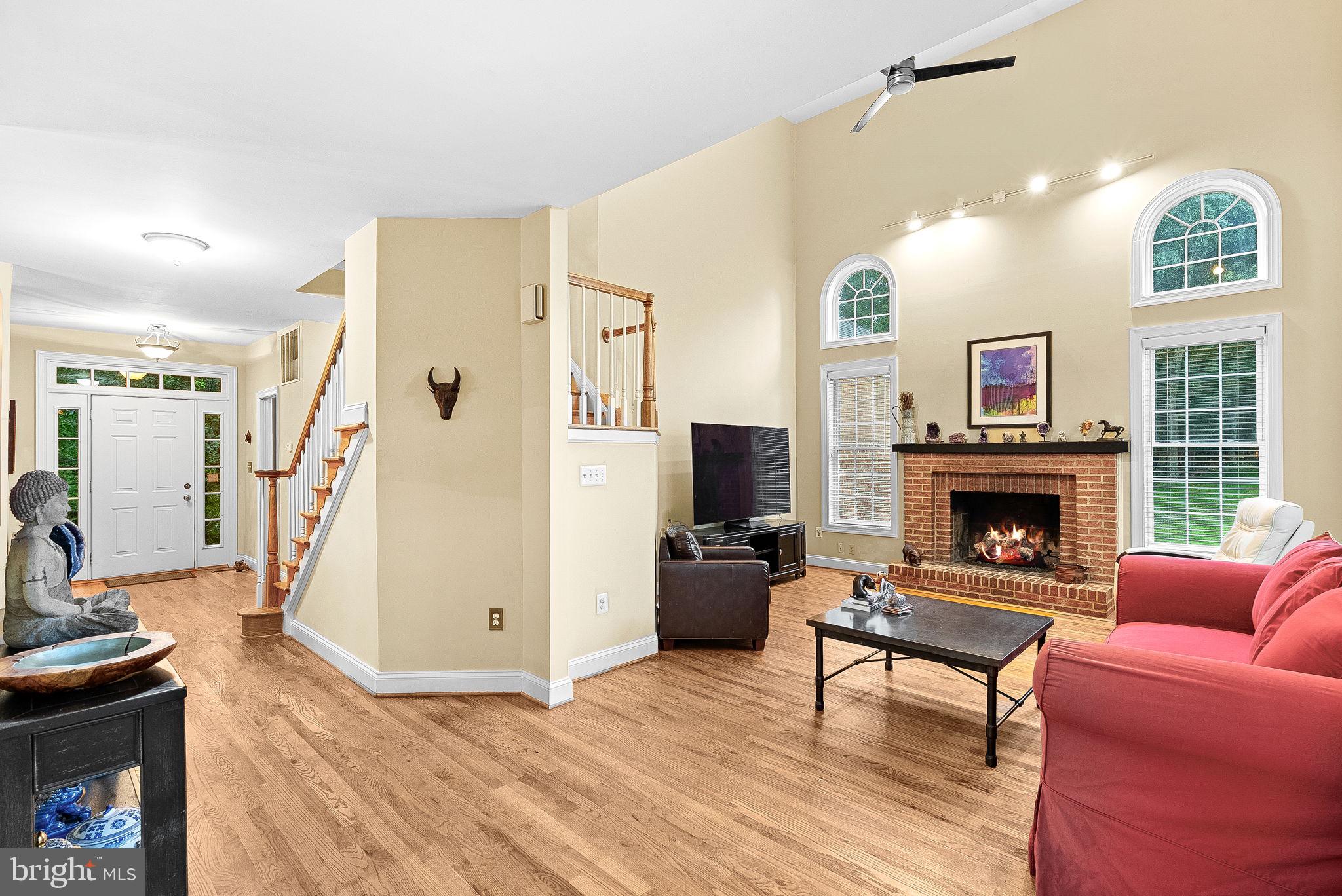 19033-19033 Otley Rd