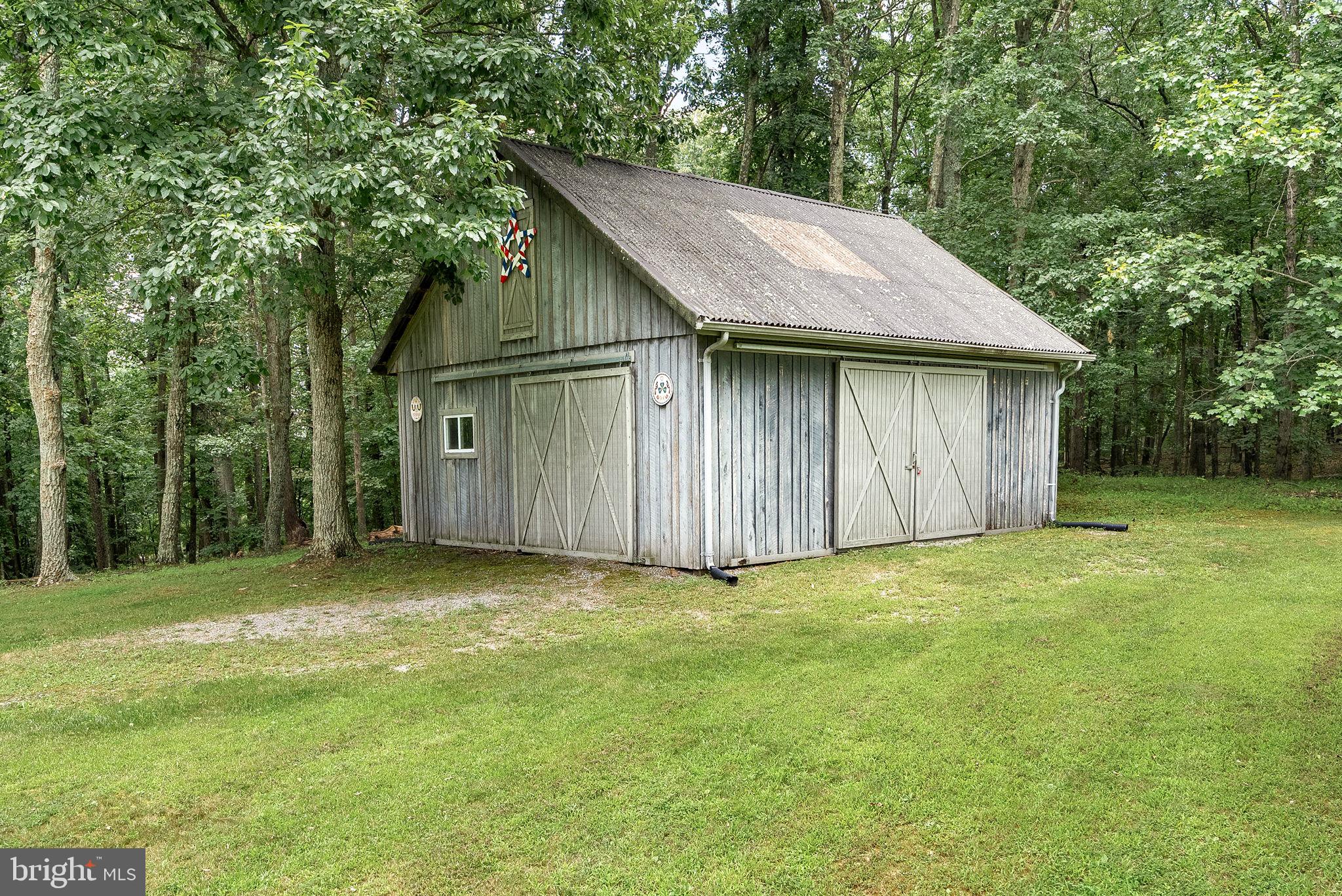 19033-19033 Otley Rd