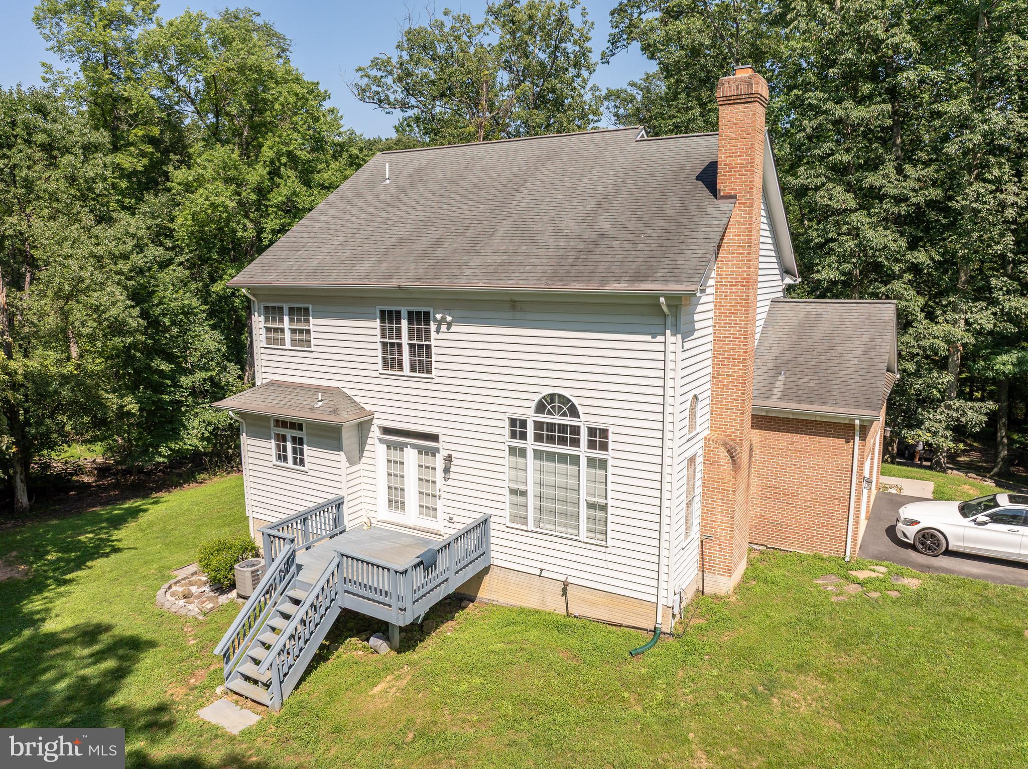 19033-19033 Otley Rd