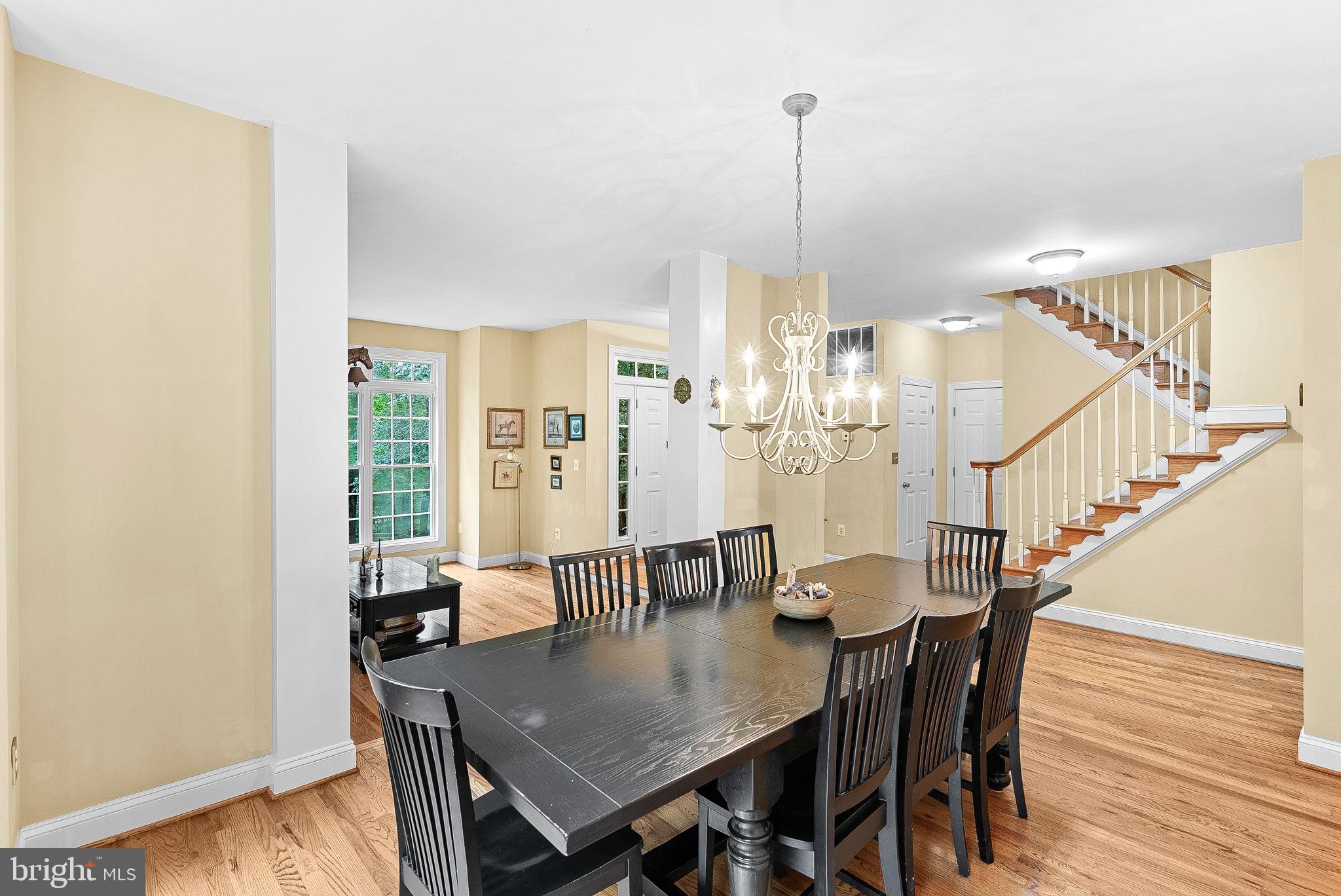 19033-19033 Otley Rd