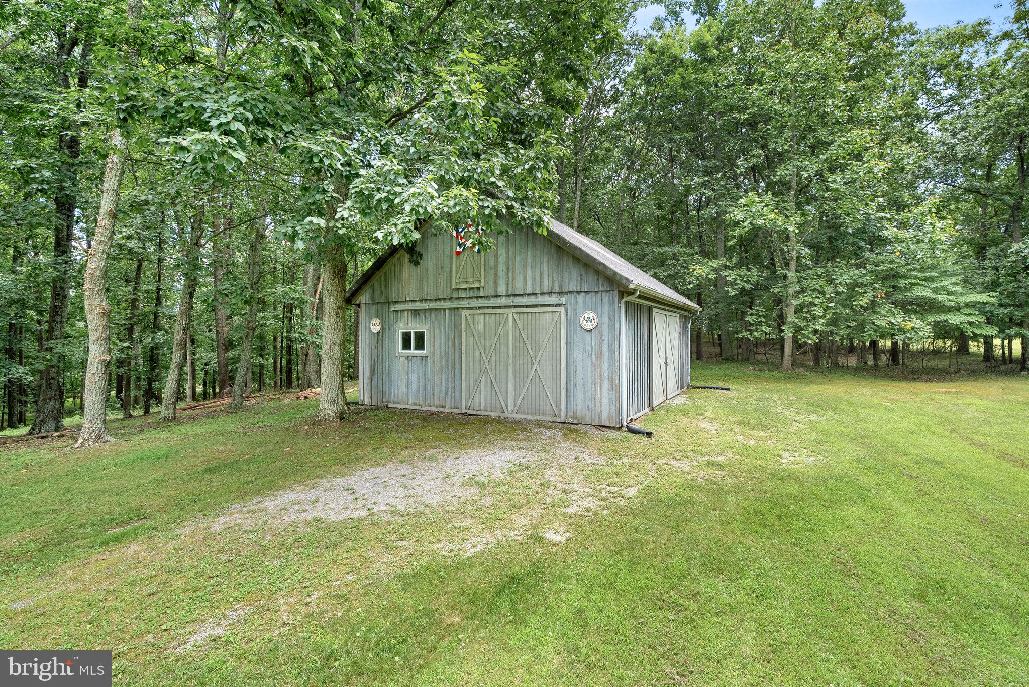 19033-19033 Otley Rd