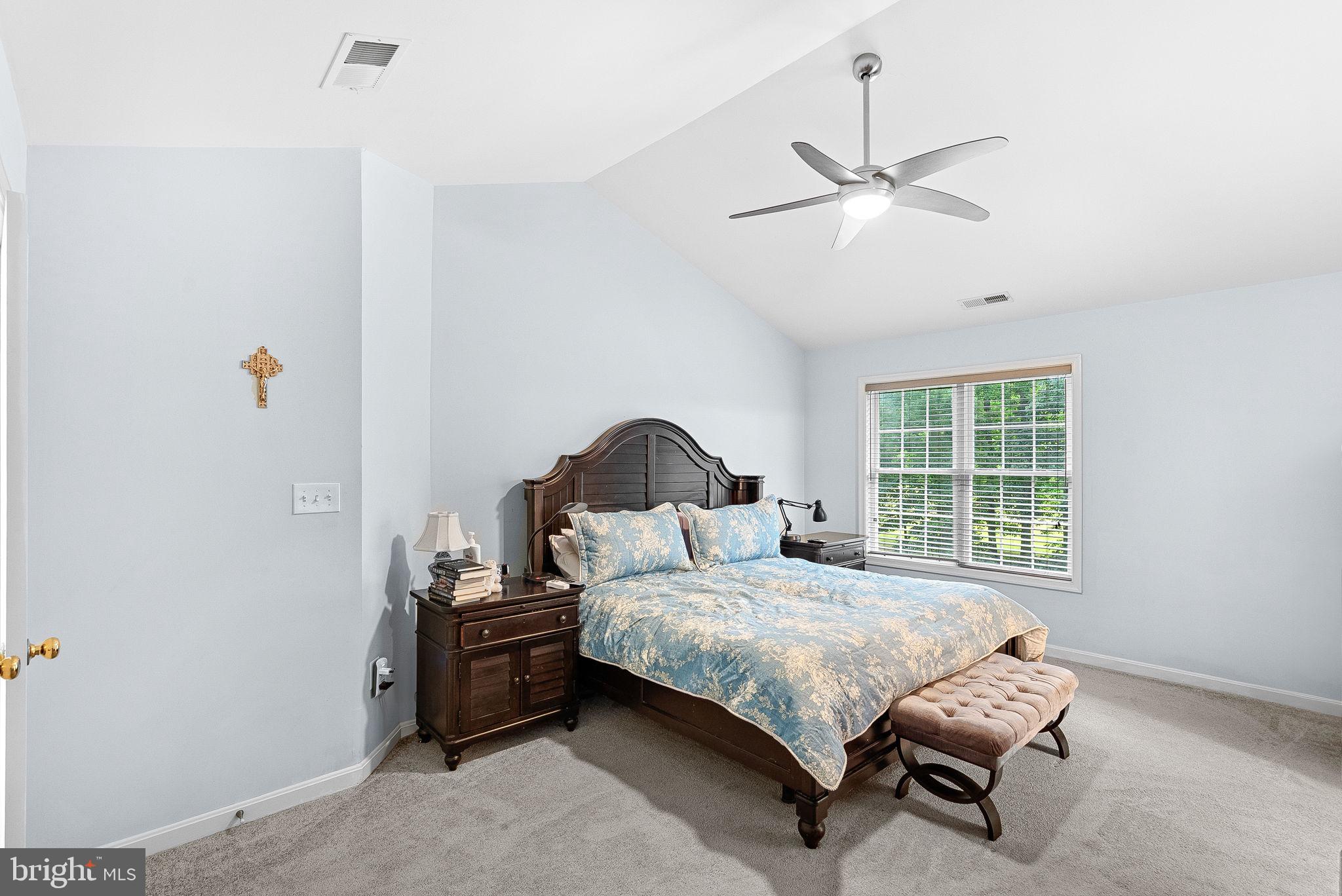 19033-19033 Otley Rd