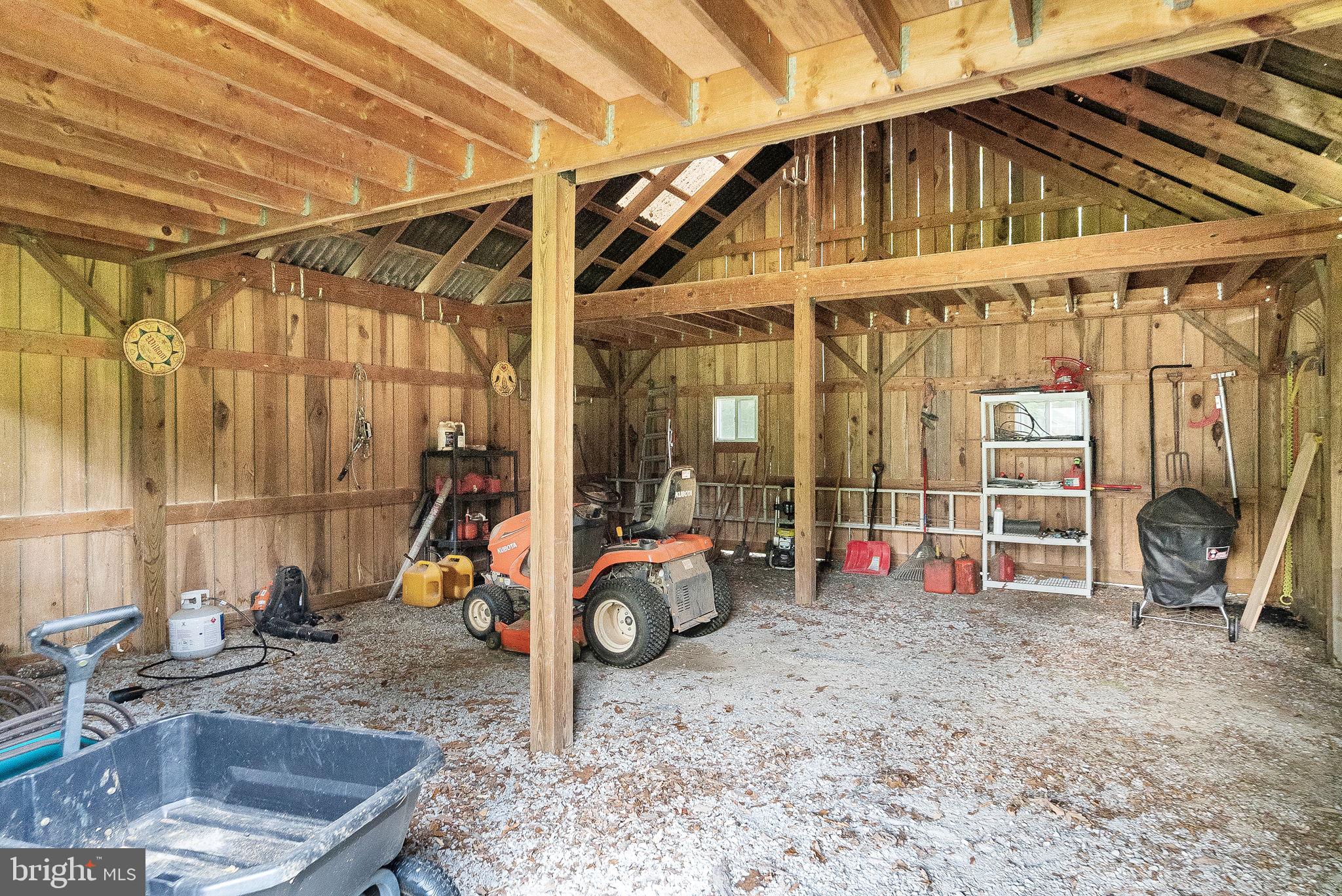 19033-19033 Otley Rd