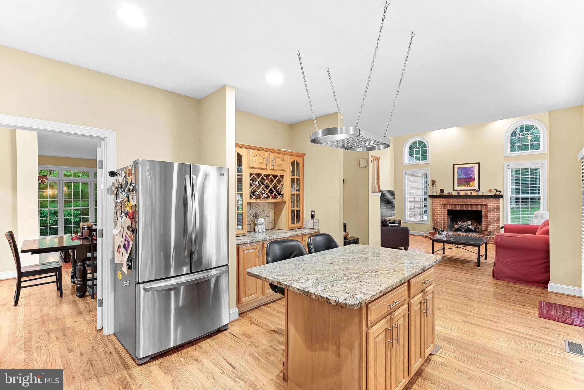 19033-19033 Otley Rd