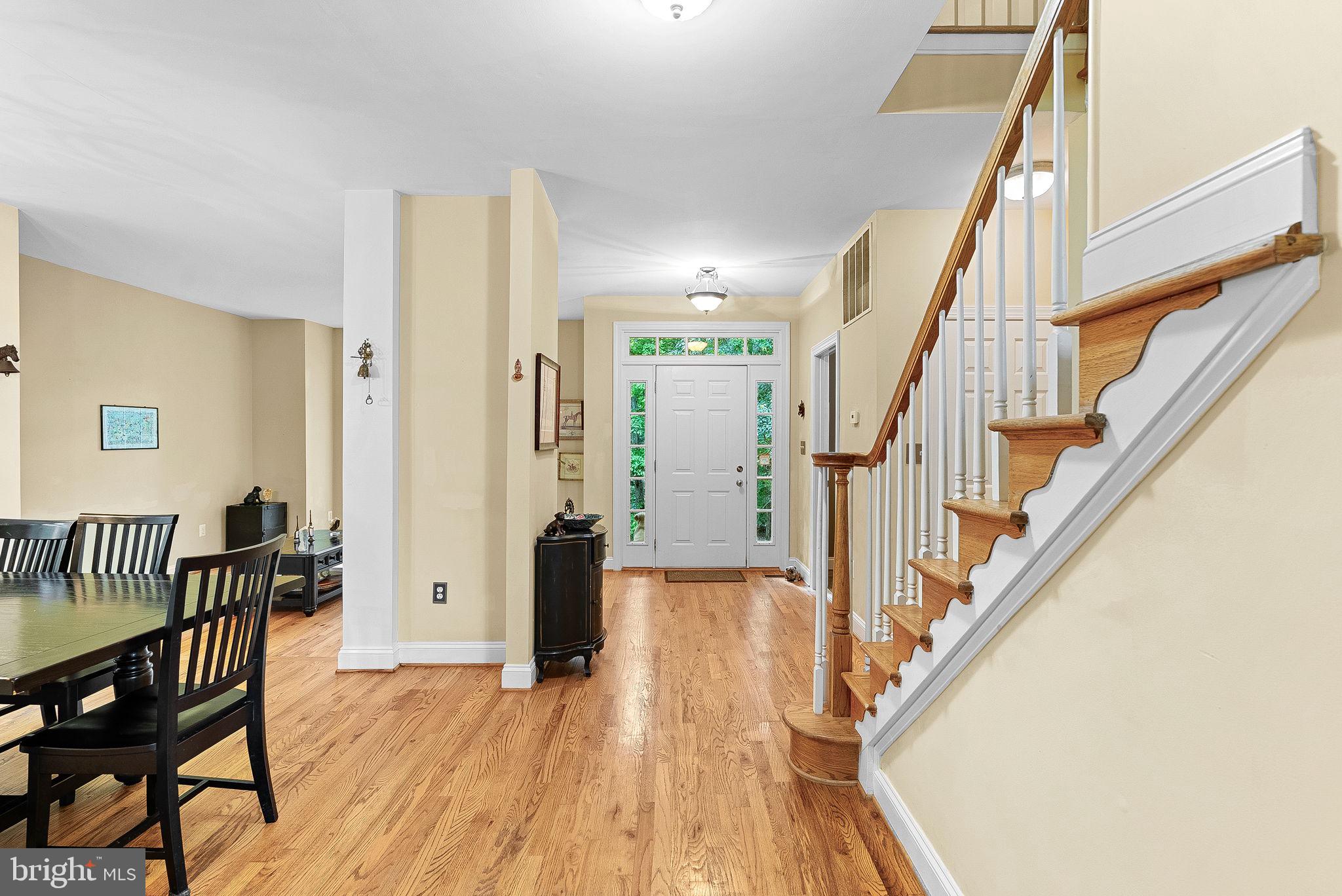 19033-19033 Otley Rd