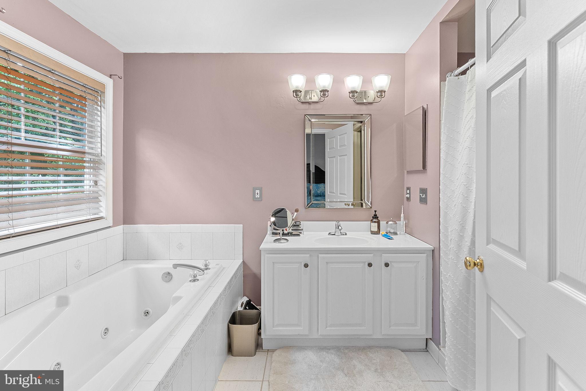 19033-19033 Otley Rd