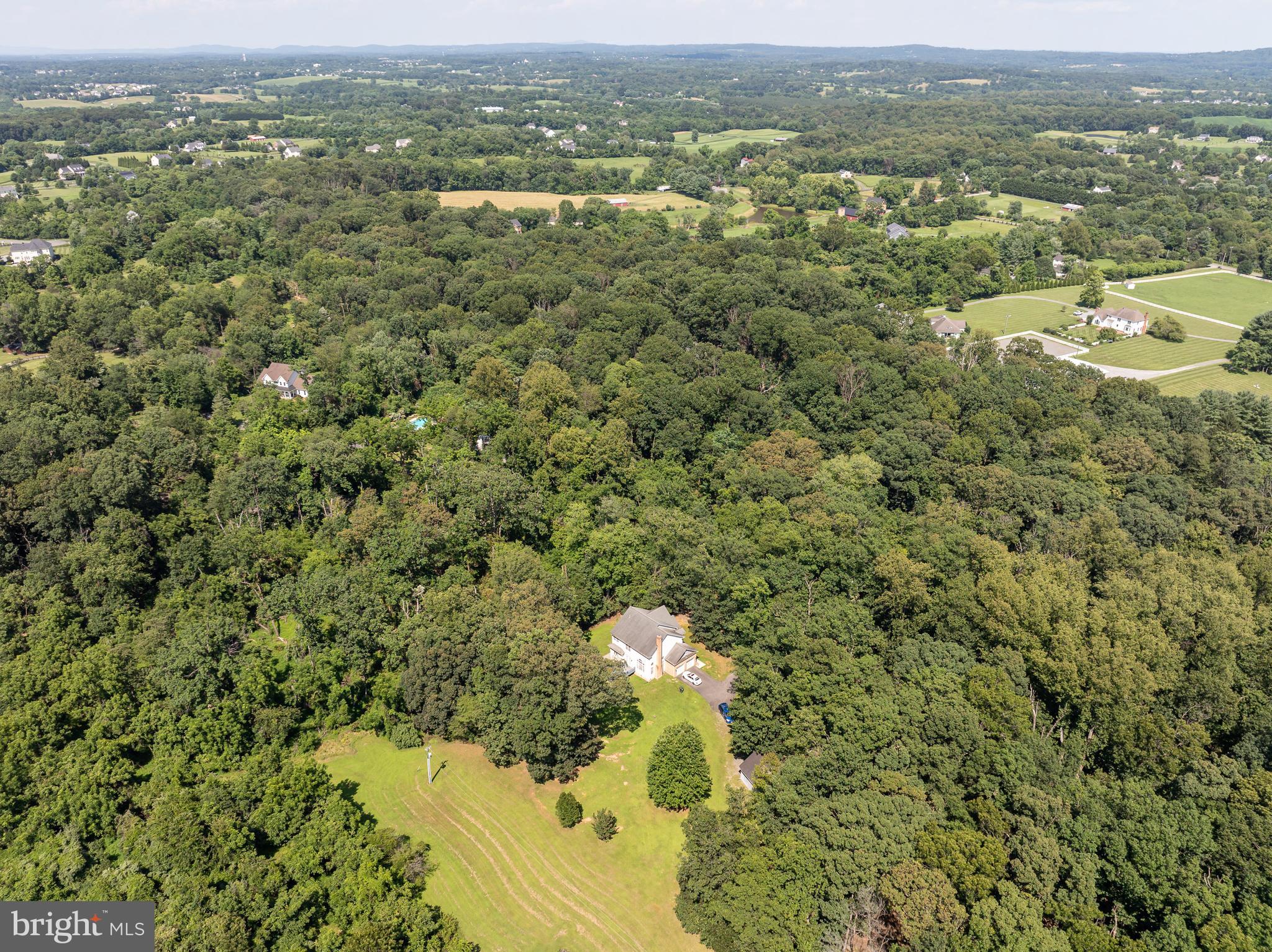 19033-19033 Otley Rd