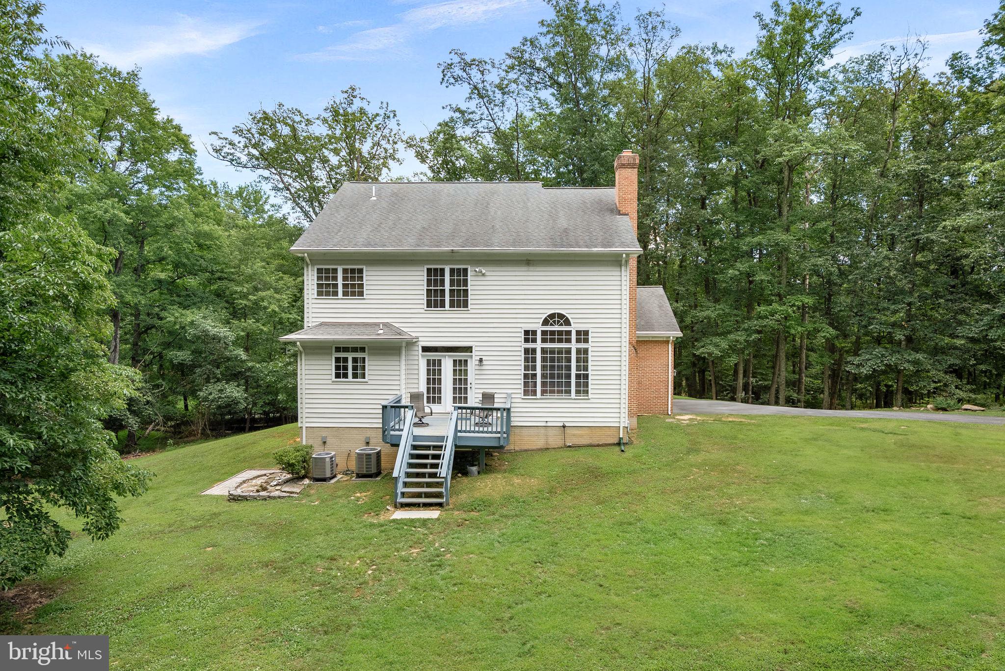 19033-19033 Otley Rd